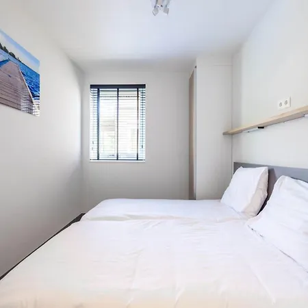 Waterside Escape With Easy Access, Cleaning Included *