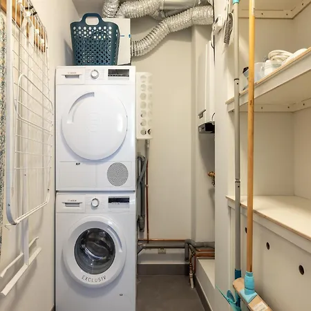 Apartment Waterside Escape With Easy Access, Cleaning Included