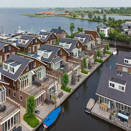 Waterside Escape With Easy Access, Cleaning Included Apartment *